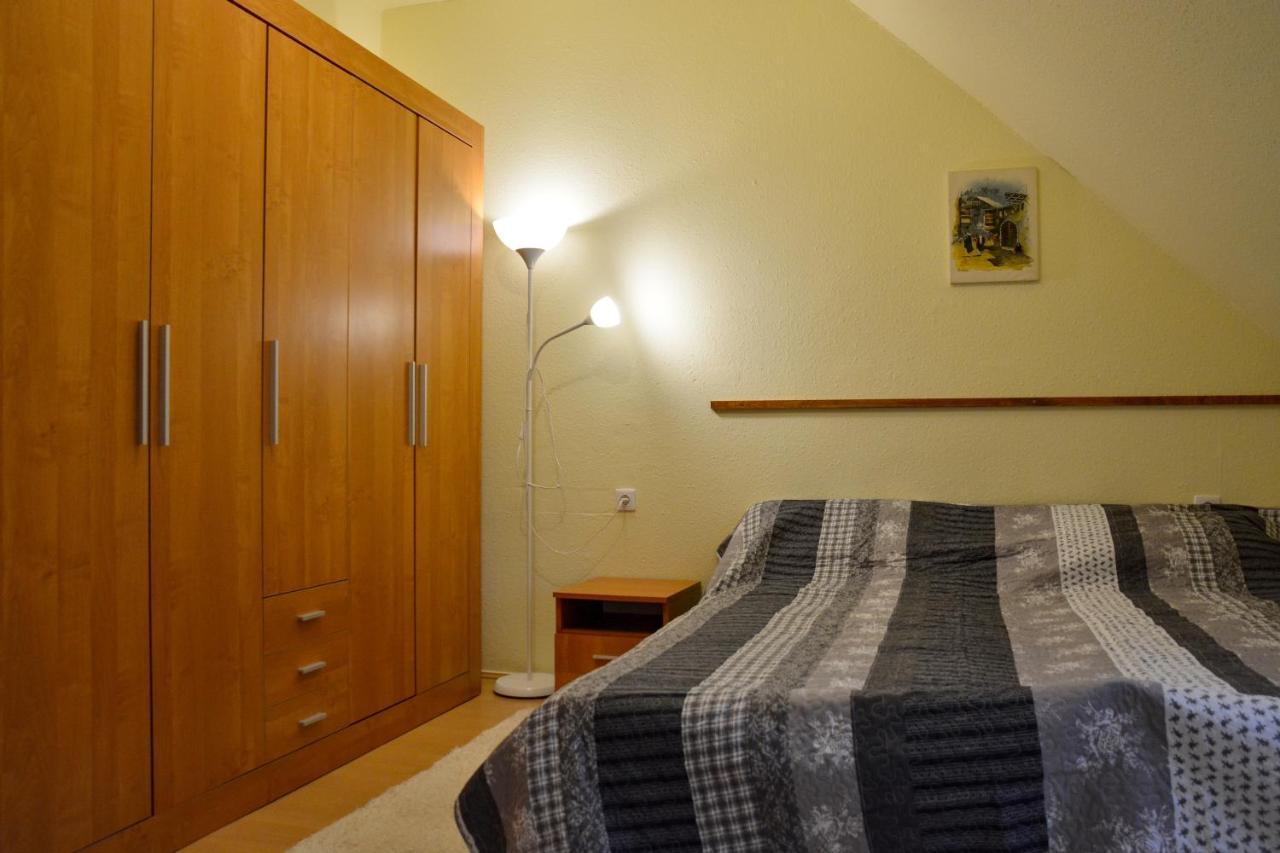 Afrodite Apartmanhaz Eger Buitenkant foto
